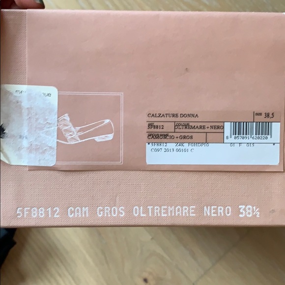 Miu Miu pointed toes flat navy and black - Picture 6 of 6